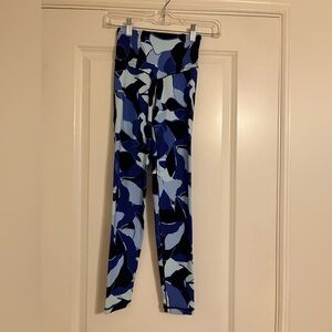 NWT Aerie Blue and Black Patterned Hi-Rise Leggings XS